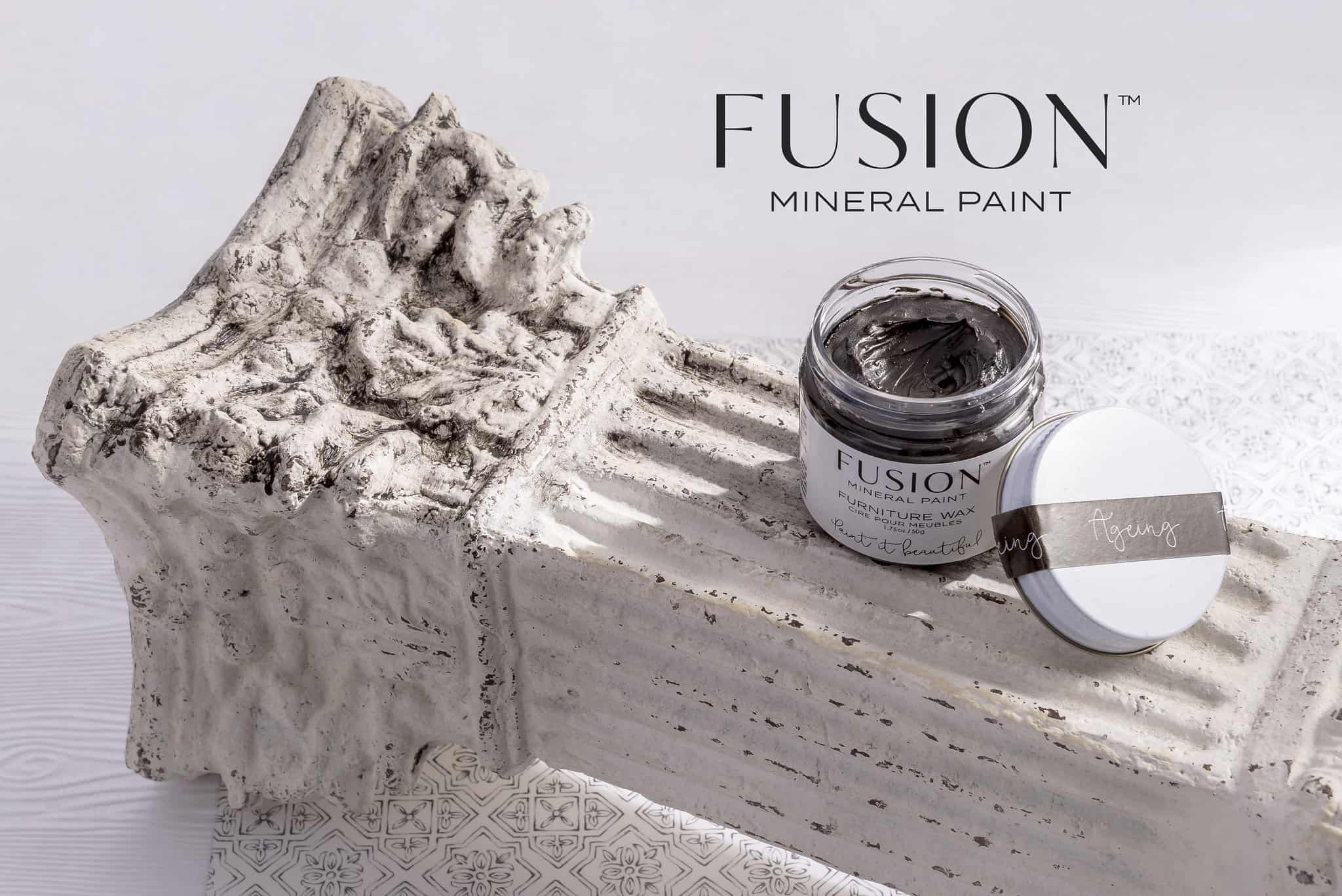 Fusion_Mineral_Paint_wax_ageing_creative_3