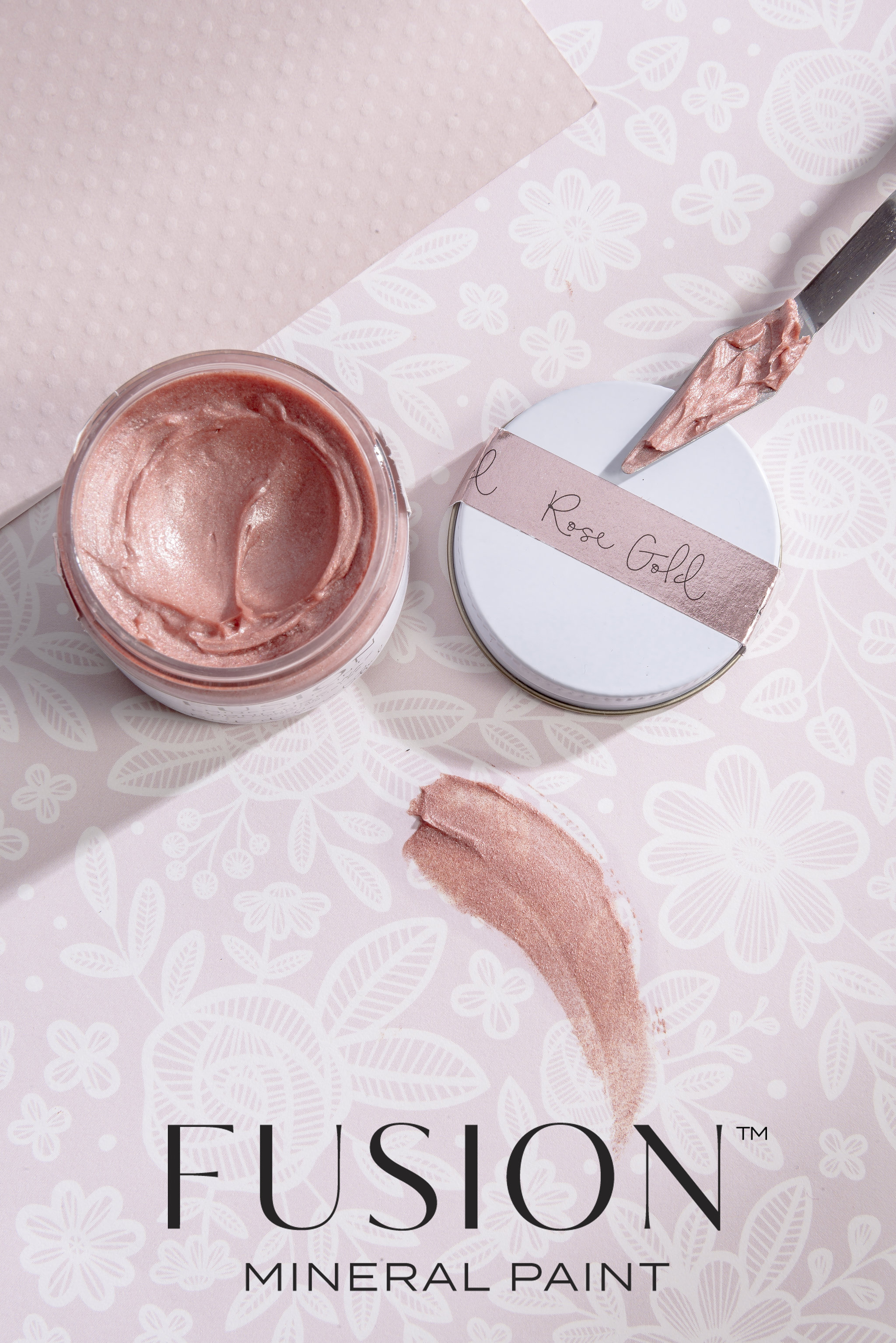 Fusion_Mineral_Paint_wax_rose_gold_creative