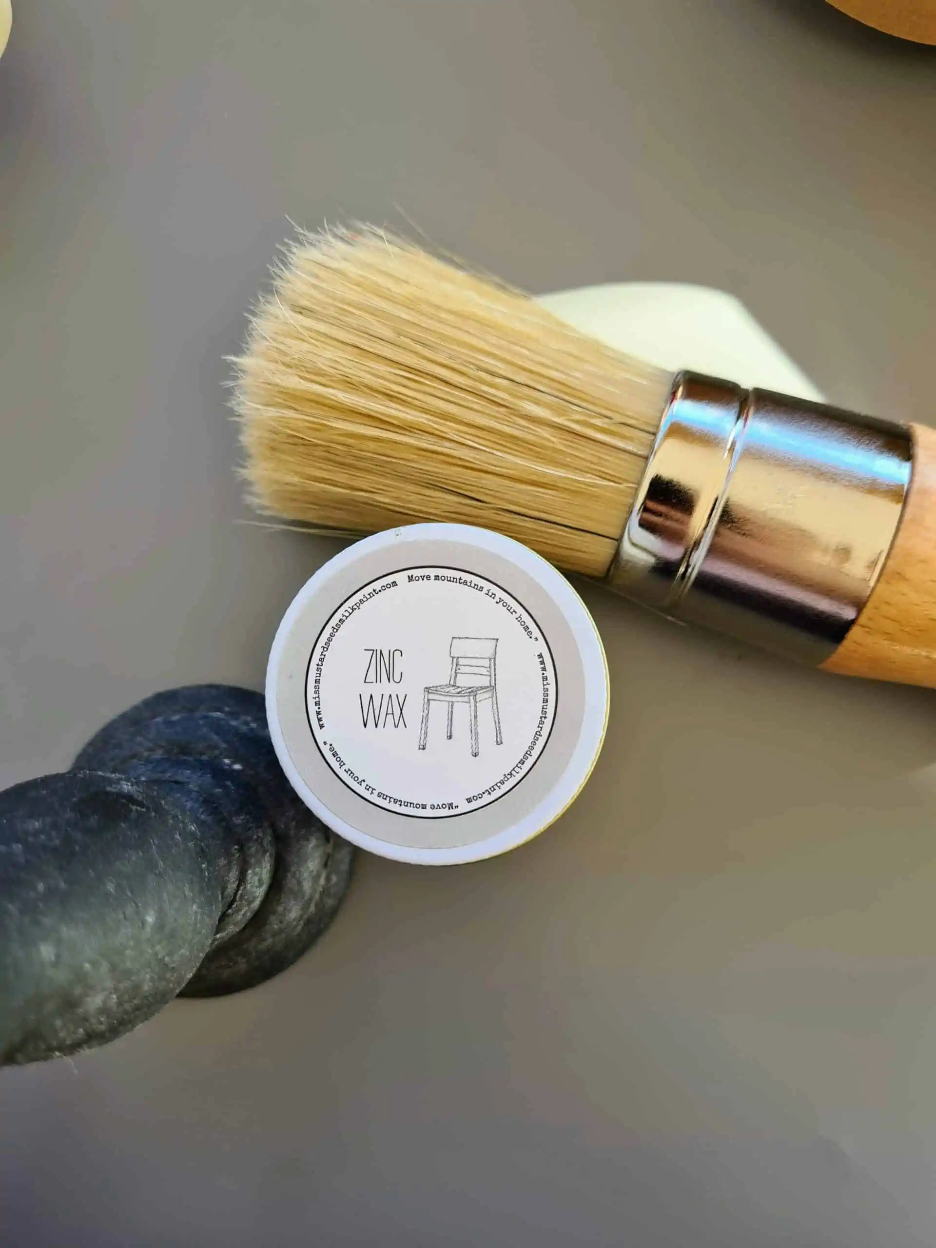 vaha zinc Miss Mustard Seed's Milk Paint Mööblivaha ZINC