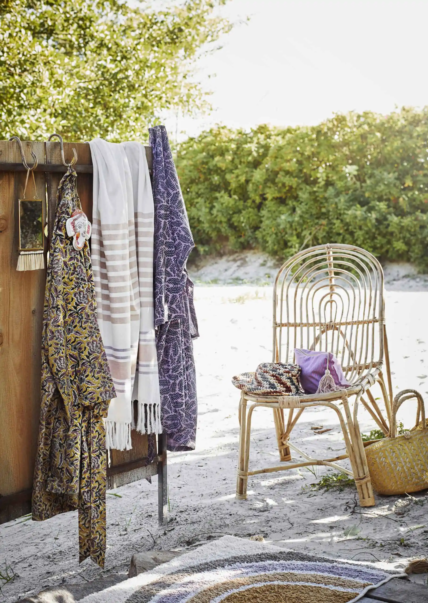 ms_ss22_3397_hires Väike peegel NARMAS